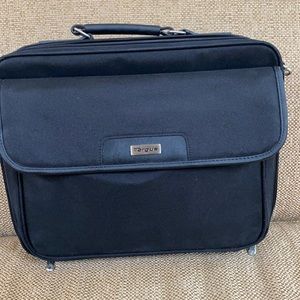 🆕 NWOT Targus Laptop Briefcase 16”w x 13”h x 4”d